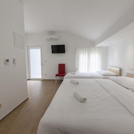 Villa Klara Guest House 巴什卡沃达 外观 照片